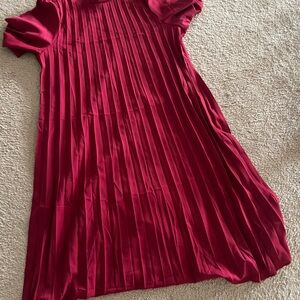 Elegant Red Pleated Dress